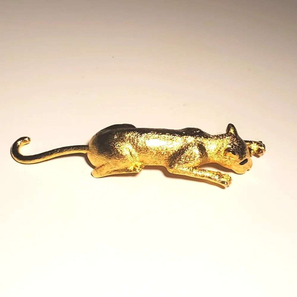 VINTAGE Leaping Leopard Brooch Emerald Glass Crystal Eyes & Moving Tail 5.25
